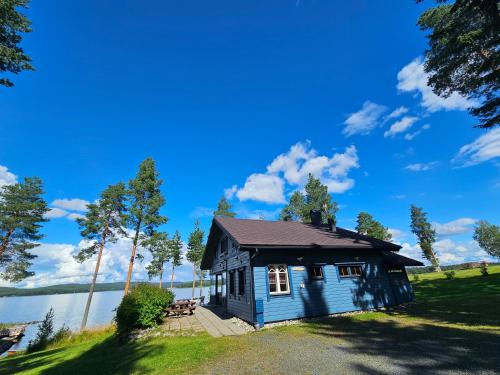 Kuopio Chalet De Esquí | Mökki järven rannalla, Matkailukartano Kivennapa