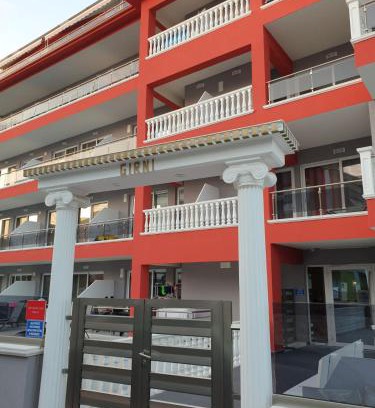 Katerini Apartamento | M & M Red Luxury