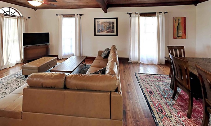 Sanders Beach Casa | M Street Hideaway