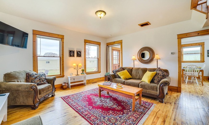 Mackinaw City Casa | Mackinaw City Getaway - 3 Mi to City Beach!