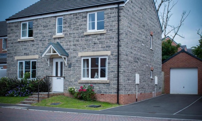 Narberth Casa | Maes Yr Odyn - 3 Bedroom Holiday Home - Narberth