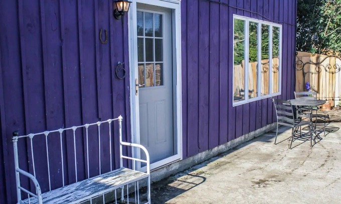 Coeymans Hollow Otro | Magic Forest Farm's Mountain View Suite