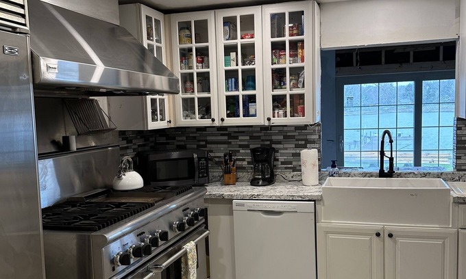 Gladwin Casa | Magical Secord Lake front Sunset - Lakehouse