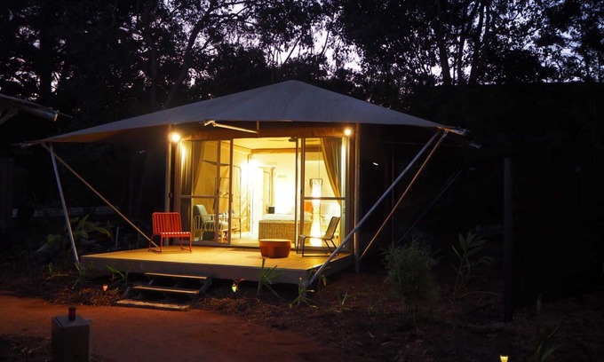 Nelly Bay Alquiler De RV | Magnetic Glamping Tent 1