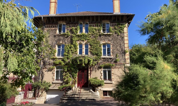 Laxou Apartamento | Magnificent apartment in the heart of Villa Médreville with garden and parking space