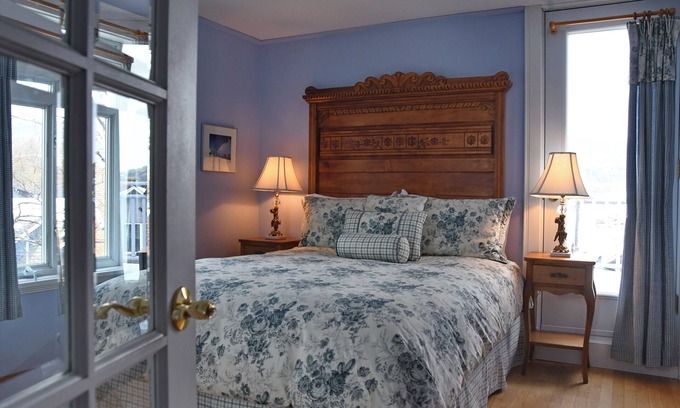 Baie-St-Paul Casa | Magnificent country home 2 minutes from downtown Baie-Saint-Paul!