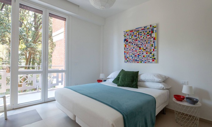 Marina di Massa Apartamento | Magnificent house in the park 2 steps from the sea