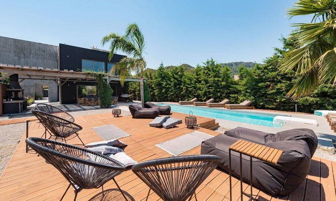 Filerimos Villa | Magnificent Ialysos Villa | 5 Bedrooms | Villa Mayuri |Spacious Sun Terrace and Outdoor Pool | Archimidi Ialysos