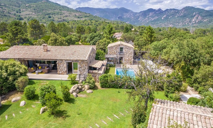 San-Gavino-di-Carbini Villa | MAGNIFICA VILLA DE 350m2 CERCA marítimos y fluviales