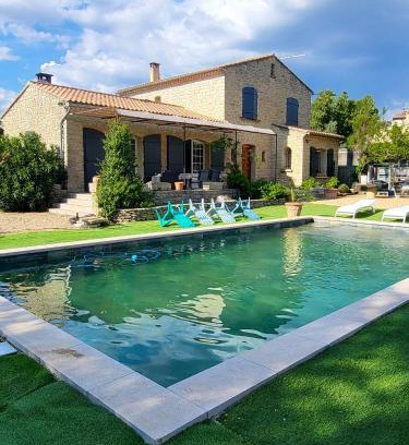 Aubignan Villa | Magnifique villa avec piscine privée à Aubignan