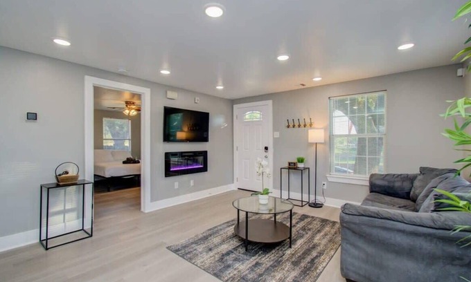 Greater East End Casa | Magnolia Park Urban Retreat - 2-BD/1-BA with Yard
