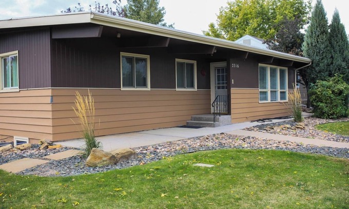 Miles City Casa | Main St Retreat - MCM Styled and Beautiful Patio