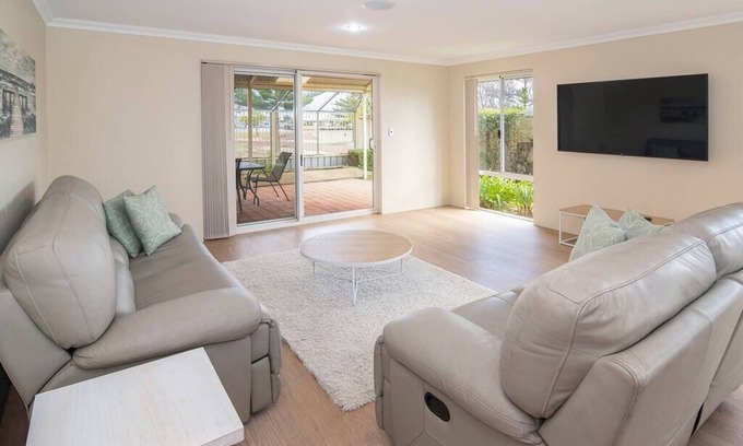 Geographe Casa | ***Mainsail Views- Free WIFI**