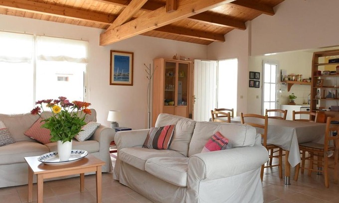 Ars-en-Re Casa | Maison à Ars-en-Ré près du port, terrasse ombragée, WiFi, ménage inclus - FR-1-434-8
