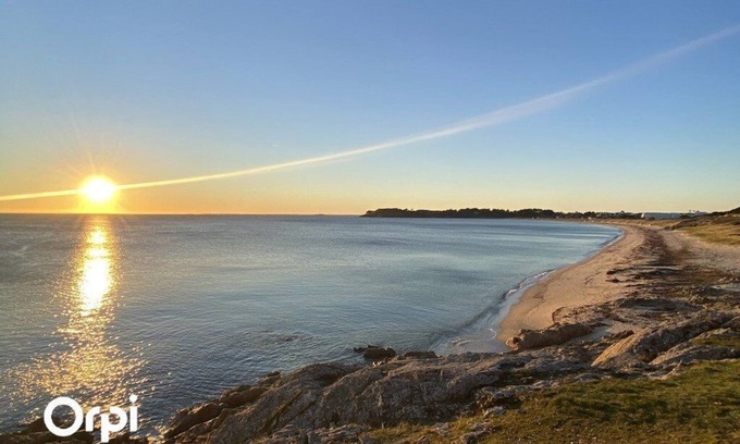 Arzon Casa | Maison 2 Chambres Proche Commerces à Louer Pour les Vacances