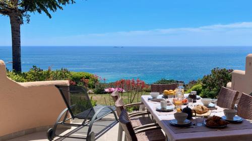 Santa Giulia Casa | Maison 4 pièces, vue panoramique, piscine, climatisation, près de Palombaggia