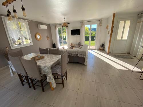 Allez-et-Cazeneuve Casa | Maison ambiance COSY - Détente - Clim - 3 chambres