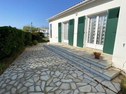 La Bree-les-Bains Casa | Maison au cœur de La Brée-les-Bains - 6 couchages, jardin clos, proche plage, WiFi gratuit - FR-1-246A-156
