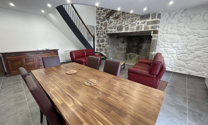 Laveissiere Chalet De Esquí | Maison au coeur des Volcans d'Auvergne