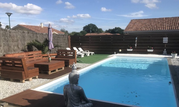 Orist Casa | Maison Avec Piscine Privée 8 Personnes