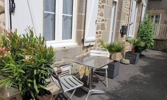 Saint-Vaast-la-Hougue Casa | Maison Bord de mer au Calme, 5mn Port , Marché Artisans Locaux Samedi