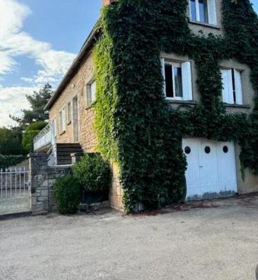 Bozouls Casa | Maison confortable près de Bozouls avec jardin