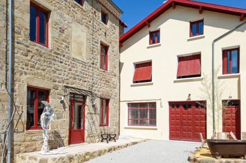 Rozier-Cotes-d'Aurec Casa | Maison d'artiste de village