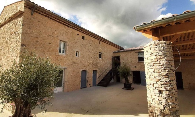 La Rochegiron Cama Y Desayuno | Maison D'hôtes en Provence, à la Campagne Avec Chambres et Espaces Communs
