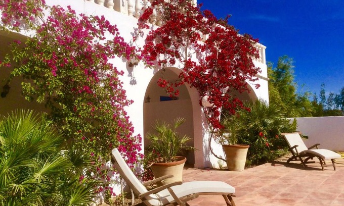 Sangho Casa | Maison d'Hote Domaine El-Manar