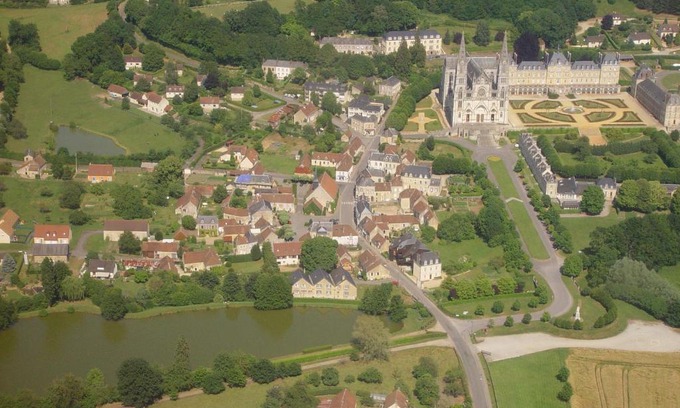 La Chapelle-Montligeon Casa | Maison dans le bourg