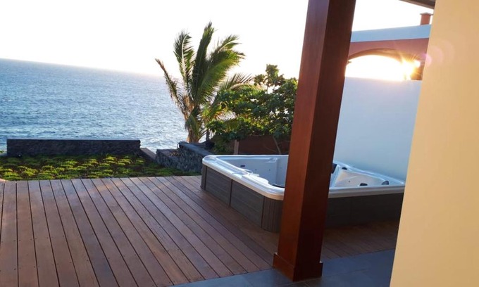 Saint-Pierre De La Reunion Casa | Maison de 3 chambres avec vue sur la mer jacuzzi et jardin clos a Saint Pierre