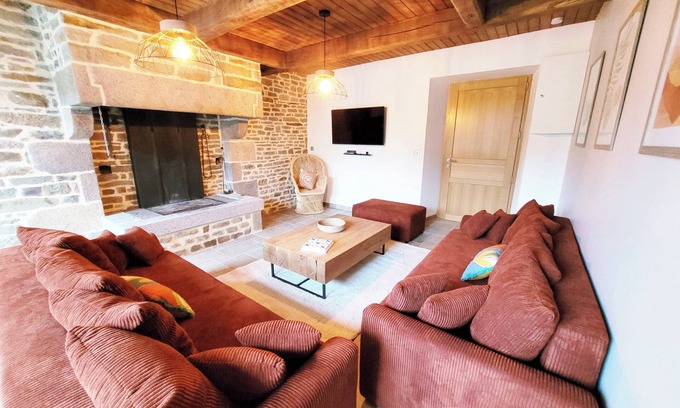 Equilly Casa | Maison de Campagne à 10 mn de la mer Avec Spa, Billard, Babyfoot