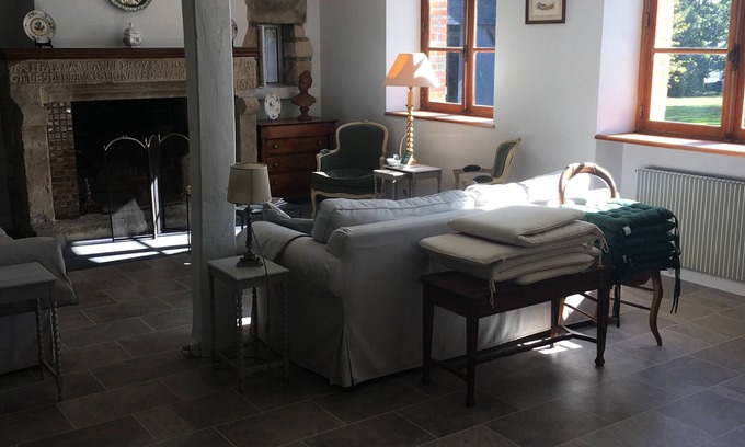 Broons Casa | Maison de Campagne Entièrement Rénovée, Cheminées, Parc Paysager,41 km de la Mer