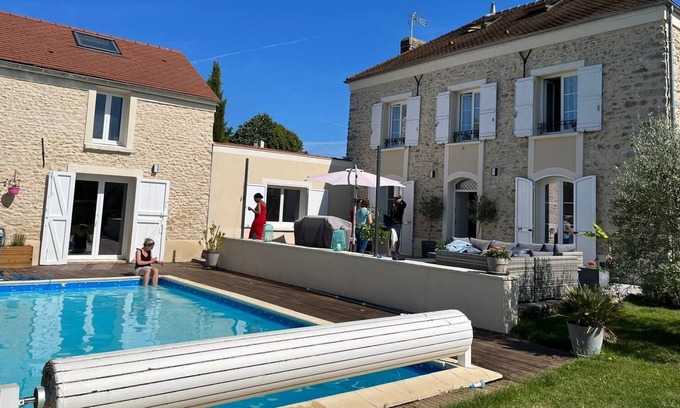 La Foret-le-Roi Casa | Maison de Caractère 45 km sud Ouest de Paris