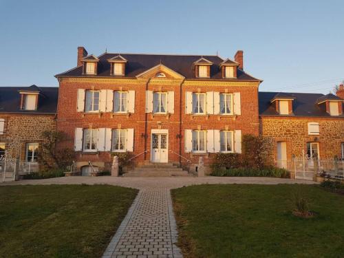 Gace Casa | Maison de charme à Gacé avec barbecue et parking