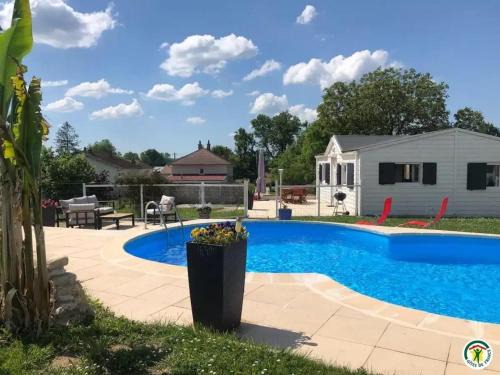 Velet Casa | Maison de charme à Velet avec piscine et terrasse - FR-1-583-399