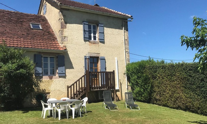 Saint-Jean-Lagineste Casa | Maison de Campagne Gîte le Franciane