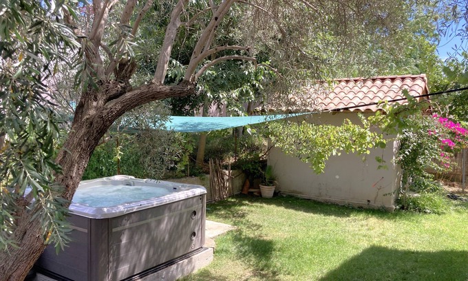 La Lironde Casa | Maison de Vacances Avec Jardin, Barbecue, Jacuzzi