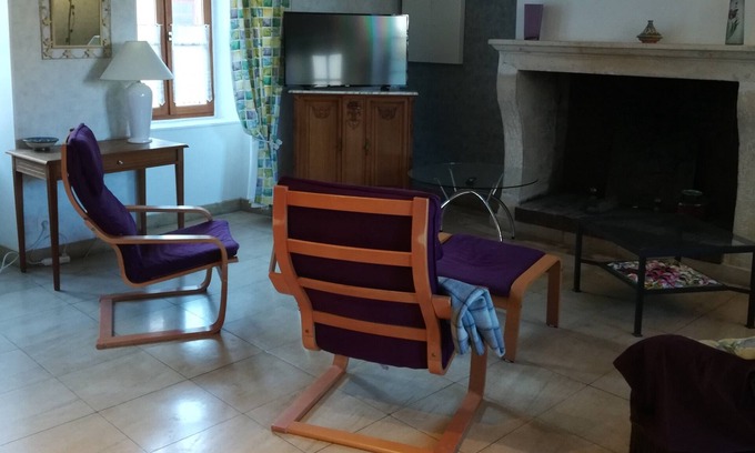 Precy-le-Sec Casa | Maison de Village Agréable à Vivre