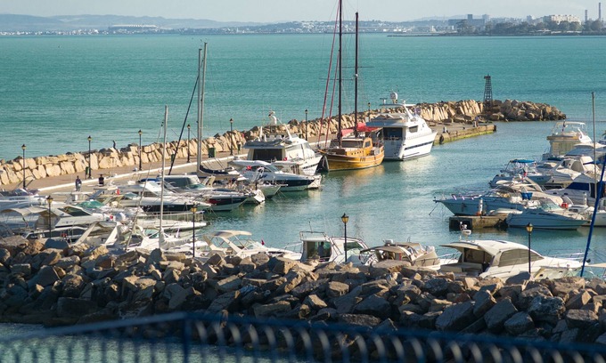 Amilcar Casa | Maison Dedine - Adults Only