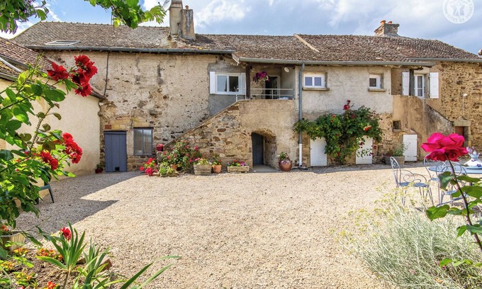 Saint-Mard-de-Vaux Casa | Maison du Four Bassot