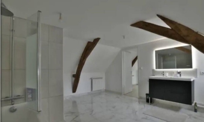 Lezigne Casa | Maison Familiale 11 Personnes
