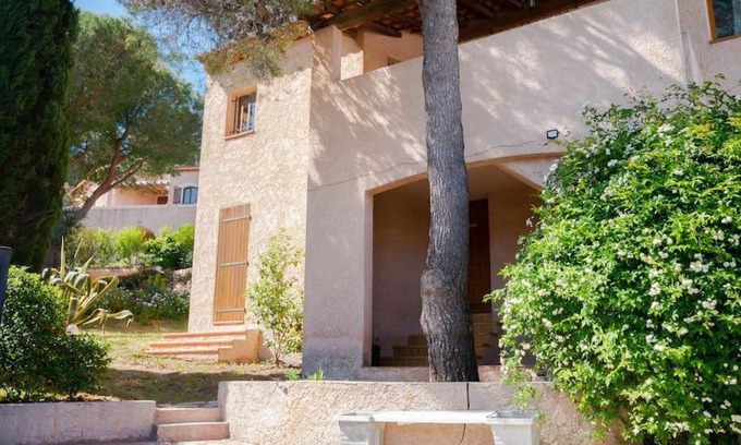 Hyeres Villa | Maison familiale sous les palmiers de Hyères