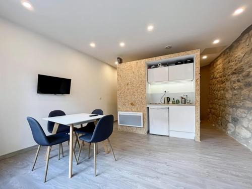 Burzet Apartamento | Maison FLOËGE