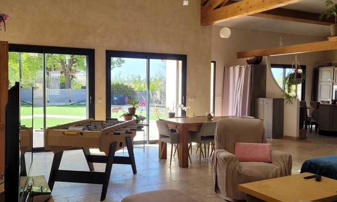 Saint-Hilaire-d'Ozilhan Casa | Maison de Charme