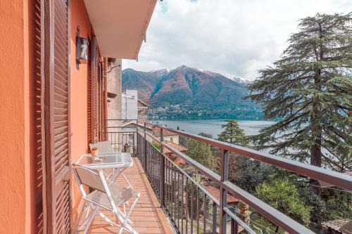 Carate Urio Apartamento | Maison Laghée-Bright Apt with balcony, Lake view!