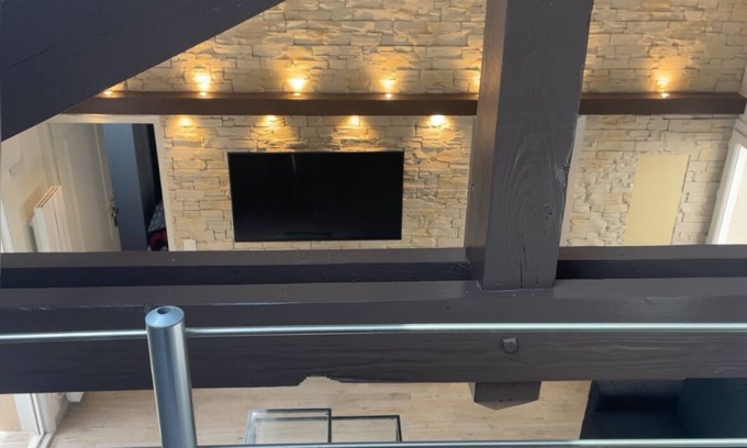 Eaubonne Casa | Maison Luxe + Parking + Garden. 20min Paris/ CDG and train station 5 min