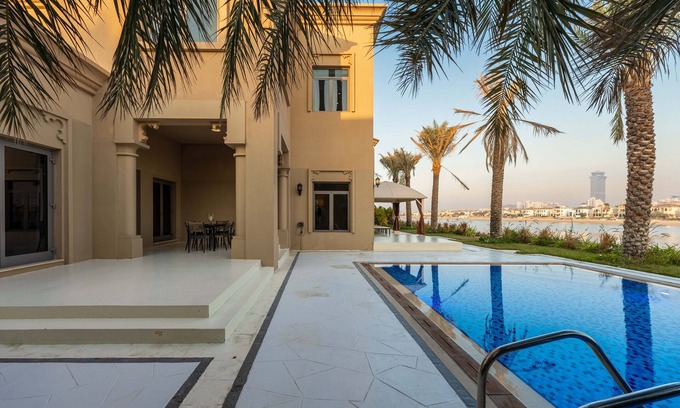 Palm Jumeirah Villa | Maison Privee - Exclusive Villa w/ Private Pool, Garden & Beach