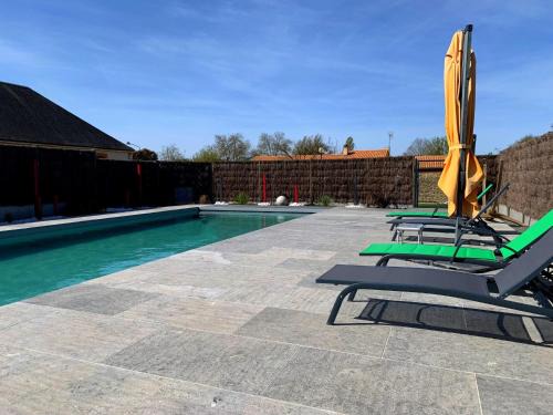 La Garnache Casa | Maison rénovée avec jardin, piscine chauffée et spa, proche plages vendéennes, idéal pour familles - FR-1-426-481