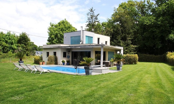 Redon Casa | Villa en Redon, situada en la confluencia del Oust y Vilaine.